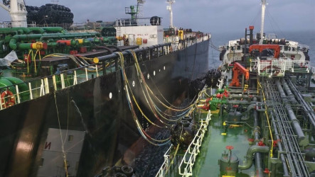 台中外海非法駁油 海巡攔截2外籍輪船