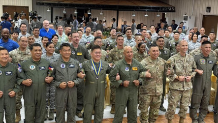 菲美雷霆對抗演習   F-22匿蹤戰機參與