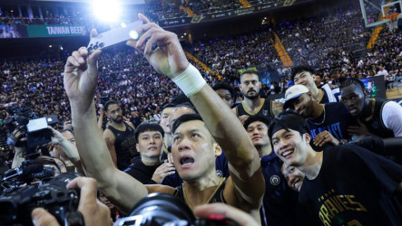 林志傑退休儀式　是否再打1年笑說再想一下