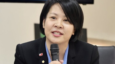 民眾黨中評會將議處　黃國昌：李貞秀未達支持者期待