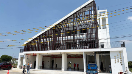 義竹消防分隊重建4月底完工　斜屋頂天際線成地標