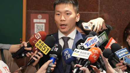 李洋首度財產申報　存款3401萬、買房等債務3638萬