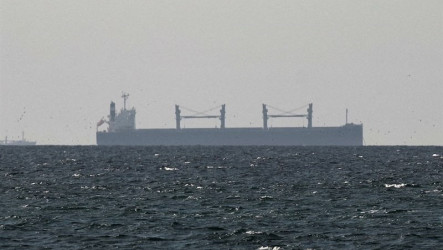 荷莫茲海峽未全面停航　美軍封鎖首日仍有八艘船通行