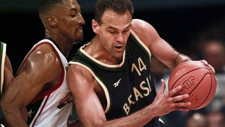 Kobe兒時偶像、為國放棄NBA　巴西傳奇球星辭世