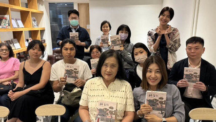 作家周芬伶李欣倫對談 從「鹹菜街」出發與心魔對話