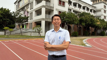 王崇憲翻轉台語教學　逛市場布袋戲融入生活場域