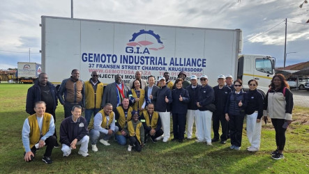 南非慈濟發放救濟物資　帶動公司、廠商攜手送暖