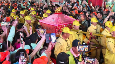 46萬人跟著媽祖徒步進香　百年白沙屯的變與不變