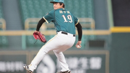 逆轉桃猿　施子謙「1球勝」中職第11人、雄鷹第1人