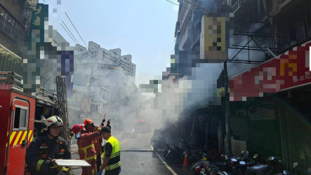 新北三重公寓疑室外機起火　7旬女無呼吸心跳送醫