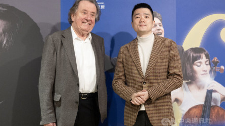 鋼琴國寶布赫賓德抵台　連演2首協奏曲體力驚人