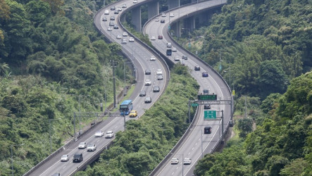 勞動節連假收假日　午後國道11路段恐壅塞