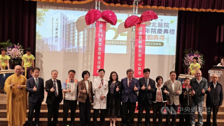 台北醫院54週年 院長鄭舜平最盼聽到醫護說準時下班