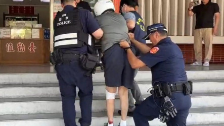 台南8旬翁涉縱火持斧傷人搶救護車 法院裁准收押