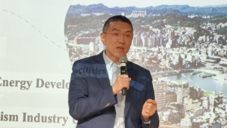 謝國樑因B型流感住院治療　北榮：不用擔心