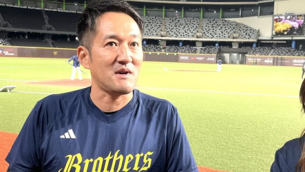 江坤宇觸擊未成反敲安　兄弟教頭稱讚找回本色