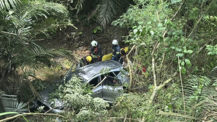 苗縣勘災造橋受損農路出意外　車輛墜谷4傷送醫