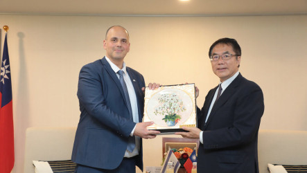 以色列訪團拜會黃偉哲　聚焦智慧與綠色城市交流