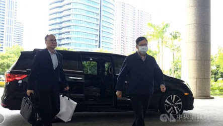 涉貪案開庭鄭文燦自稱受害者　污點證人提出裝錢包