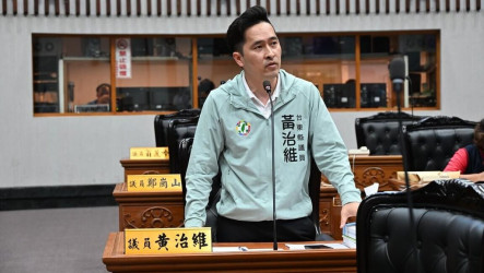 台東跨年餐飲區音響靜悄悄 議員諷見煙火才知已跨年