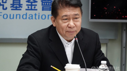 藍智庫：44.3%民眾認應與美中等距　41%對美不信任