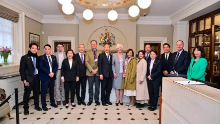 韓國瑜率團訪英國智庫　盼民主國家深化交流