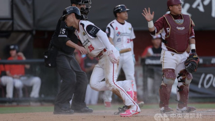 龍勝猿關鍵一盜　張政禹「神偷本壘」抓投手動作