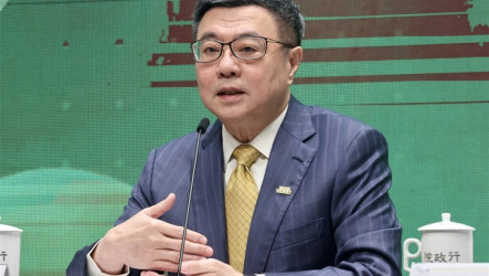 卓榮泰：明年最低工資有望破3萬元　研擬軍公教調薪