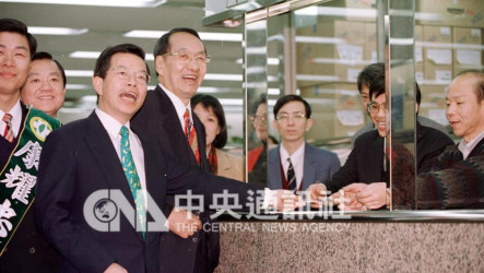 兩度參與總統大選　謝長廷回首風聲鶴唳中催生民進黨