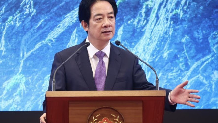 總統：堅持民主和平　發展經濟打造更照顧人民的台灣