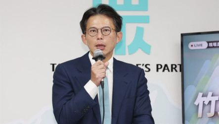 民眾黨陷退黨潮　黃國昌發文向支持者致歉
