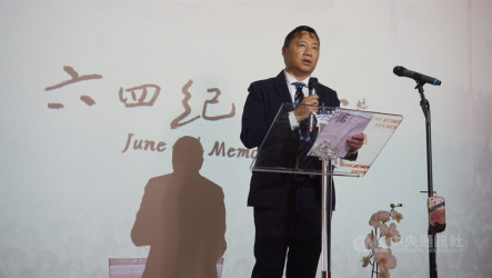 六四前夕加州紀念館遭破壞  王丹：風雨再大也會挺住