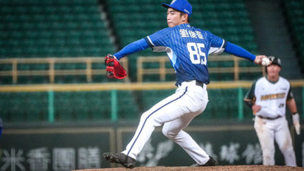 悍將慘敗野手劉俊豪投球　魔鷹解鎖右打圓夢