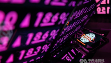 台股開高漲逾400點　權值股領軍