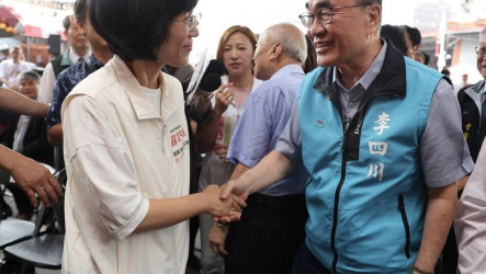 江怡臻棄選議員　李四川邀進競辦、蘇巧慧表尊重