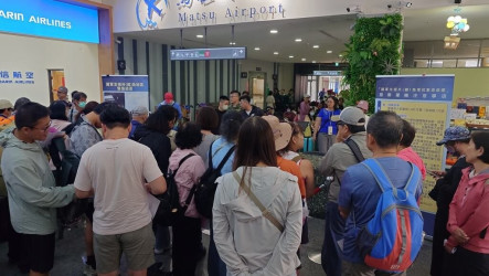 馬祖近千旅客因大雨影響海空航班滯留　軍機疏運