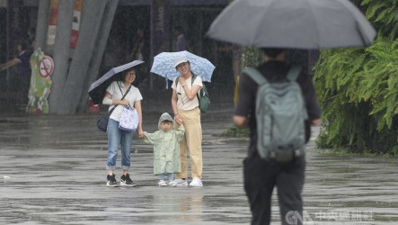 政院：提升農產供應韌性　短延時強降雨納預警調節機制