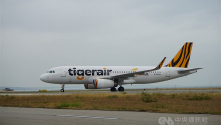 虎航飛新千歲班機電子艙煙霧警告　旅客安全離機
