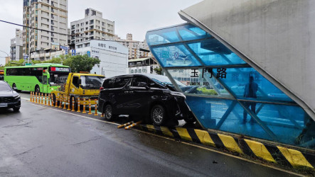 男涉毒駕自撞台中西屯公車站　檢聲請羈押獲准