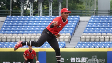 右側投手黃宇昇進步獲肯定  悍將簽自主培訓合約