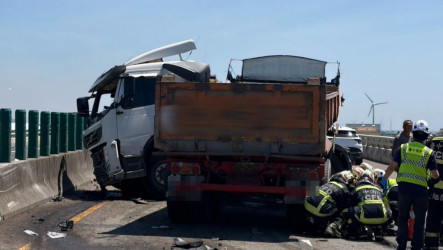 台61線曳引車自撞　駕駛噴飛遭自車後方車輪輾壓亡