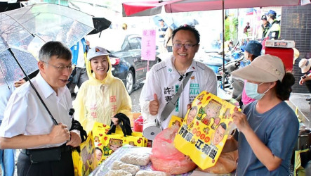 談新北高雄選情  柯文哲：藍綠誰輸黨主席都坐不穩