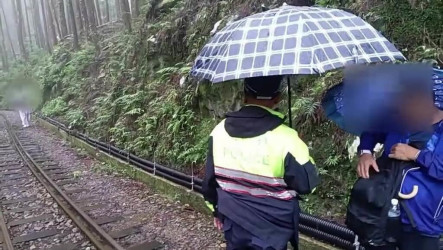 4遊客行走阿里山林鐵軌道　每人最高罰5萬