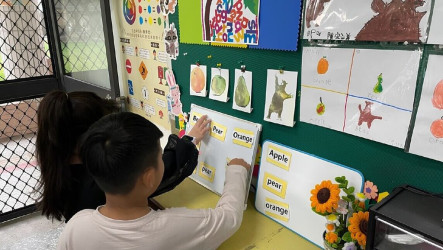 43小學參與明日英文閱讀計畫　繪本聽讀熟悉語感