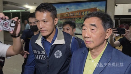 長榮張國華赴北檢複訊　否認有內線交易