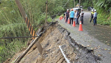 颱風巴威過境　桃園復興區多處崩塌持續搶修