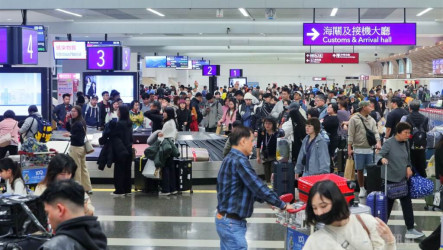 遏止接機佔位亂象　桃機8月起擬開罰