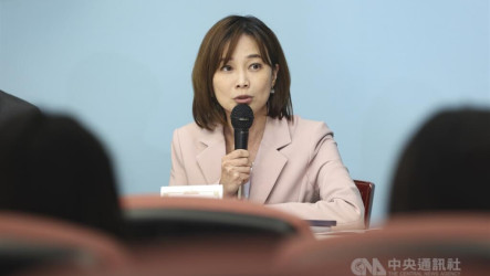 府：藍縣市首長開反毒油會議　不妨公布近年稽查成果