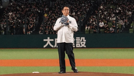 日職埼玉西武獅主場辦台南觀光日　黃偉哲現身開球
