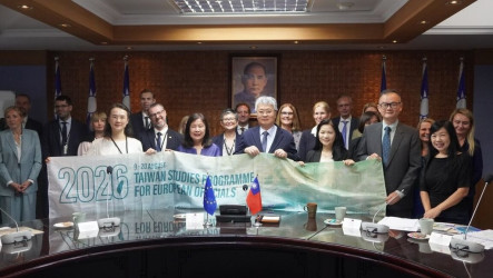 歐洲34官員訪台學華語　走訪科技業探台灣軟硬實力